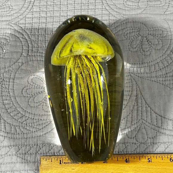 Handblown Artglass Jellfyish Paperweight/Figure 7" x 4" - Picture 5 of 11